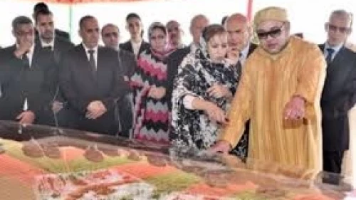 Laâyoune se rénove : Le Roi Mohammed VI lance les travaux de réalisation de la technopole Foum El Oued-Laâyoune