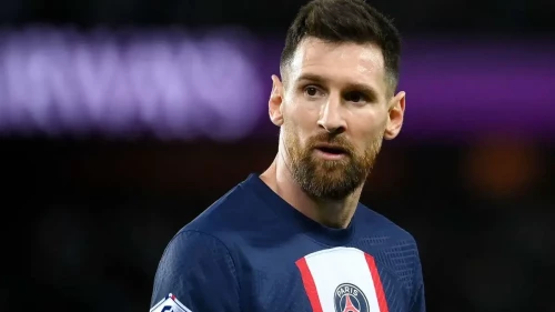 نادي الهلال السعودي يُغري ميسي بعرض يفوق رونالدو
